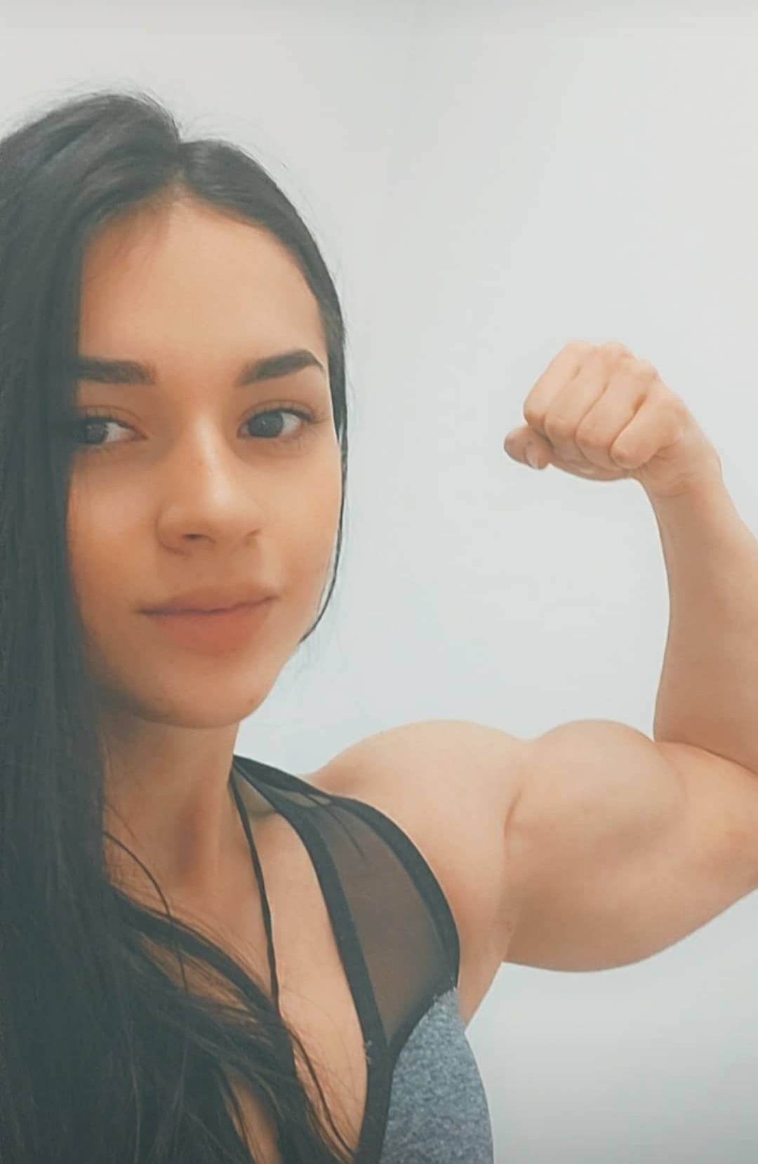 Kristina Zafirova | Scrolller