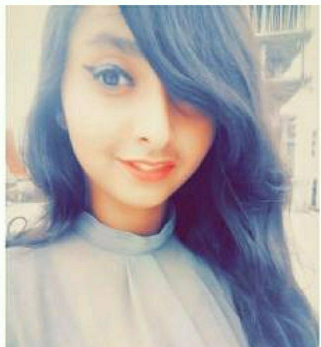 Cute girl show her milky tits 🤤🤤🤤💦💦😍 Scrolller