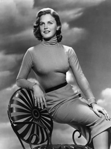 Lee Remick | Scrolller