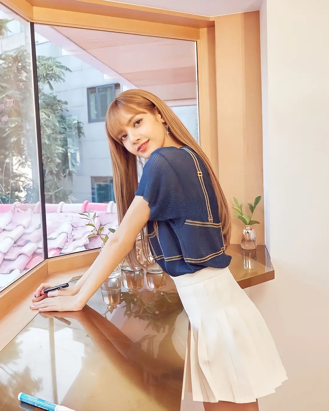 Lalisa Videos | Scrolller