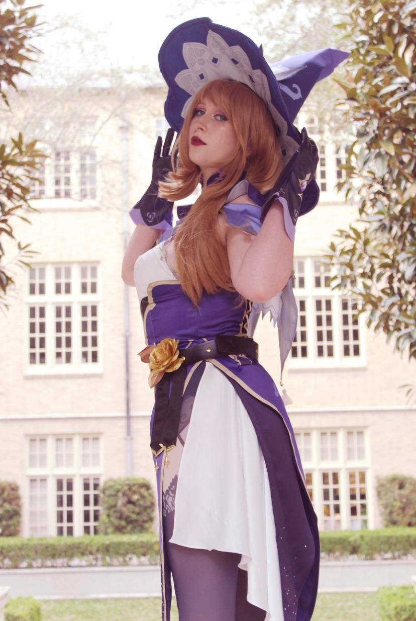 Lisa Genshin Impact Cosplay By Skyline stars IG Scrolller lisa-genshin-impact-cosplay-by-skyline-stars-ig-scrolller