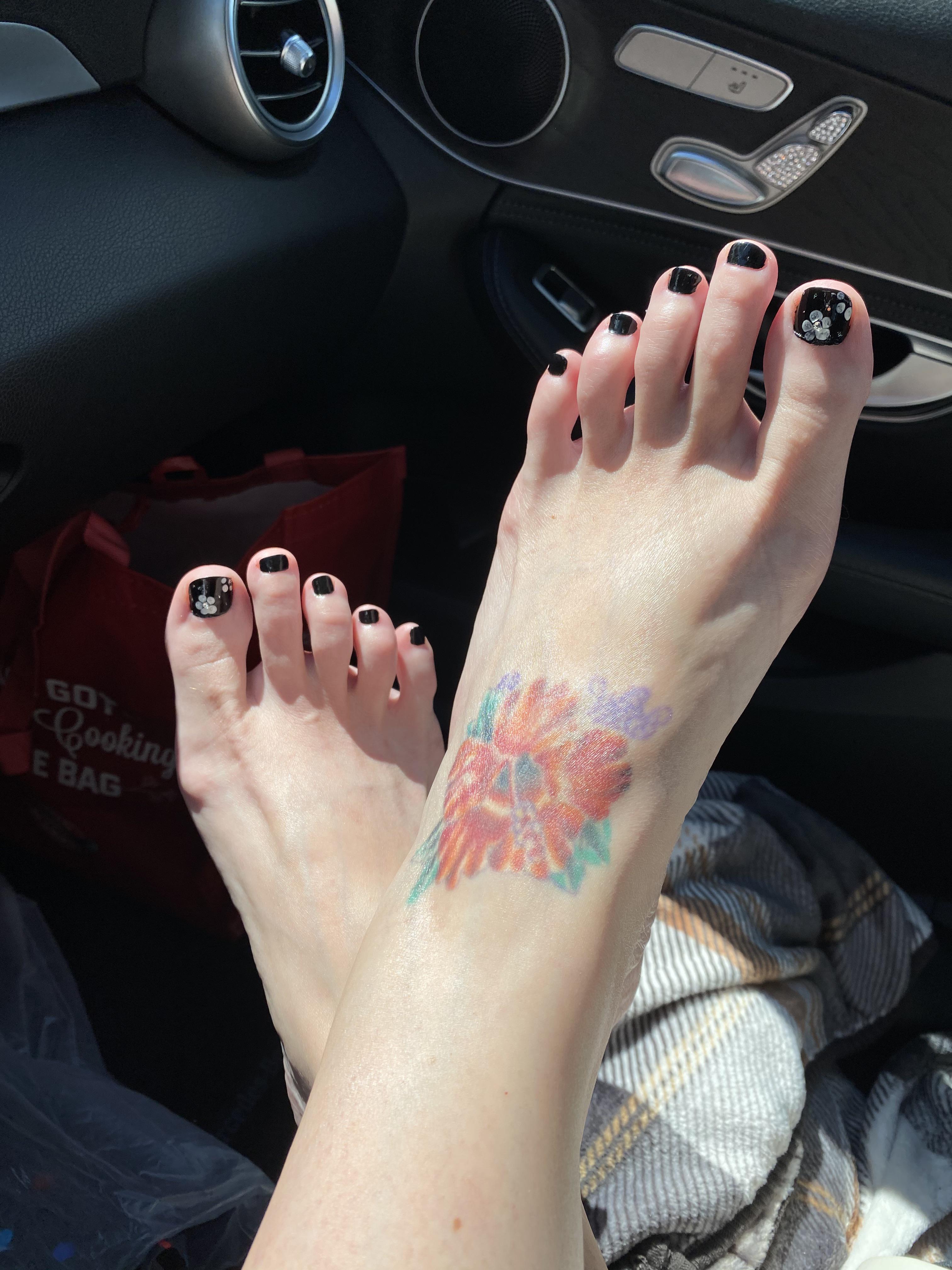 Long Toe Sally'S Secret Weapon - eqx0swd