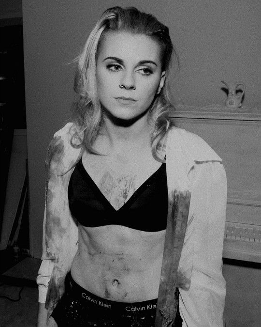 Lynn Gunn Nude