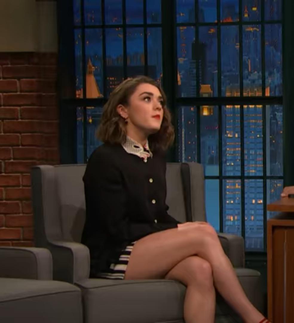 Maisie Williams - Hot thighs | Scrolller