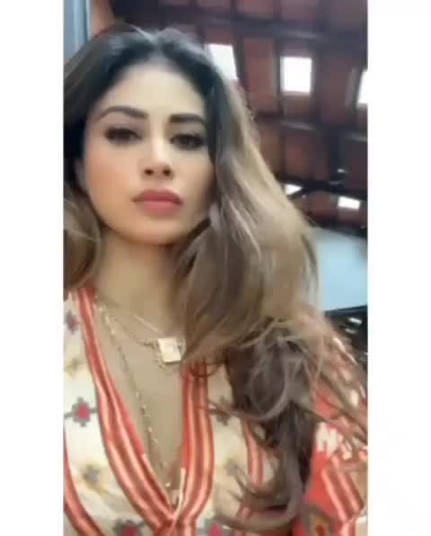 Just look at Mouni Roy's jiggling boobs and that slim waist...pure bliss ,such a bonafide slut