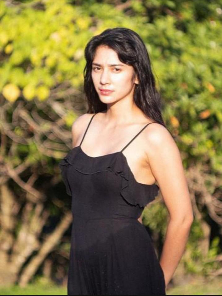 My aunt 30yo | Scrolller