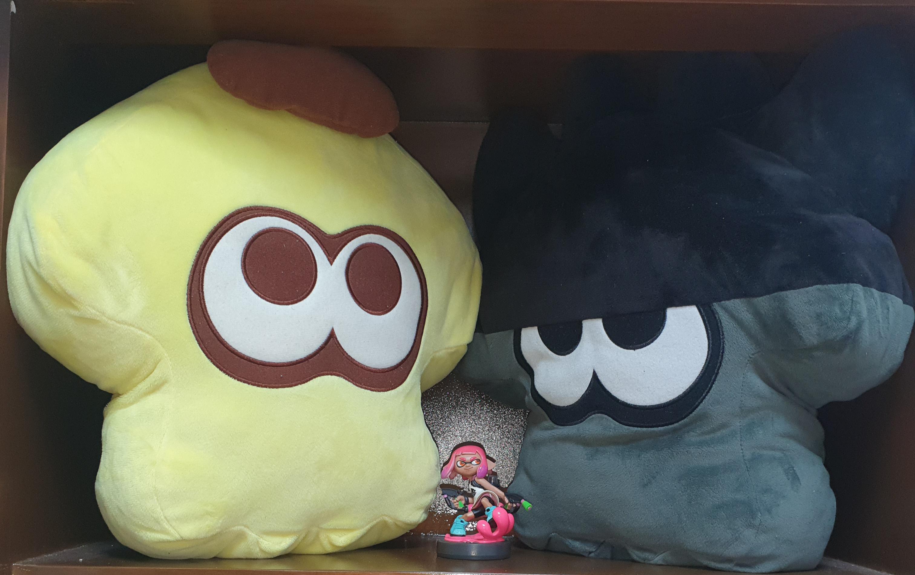 My Small Splatoon Merch Shelf! | Scrolller