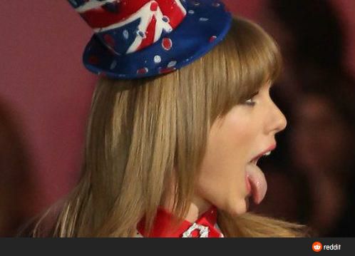 Тейлор свифт сопли. Taylor Swift tongue. Тейлор Свифт открыла рот. Тейлор Свифт с открытым ртом. Тейлор Свифт ротик.