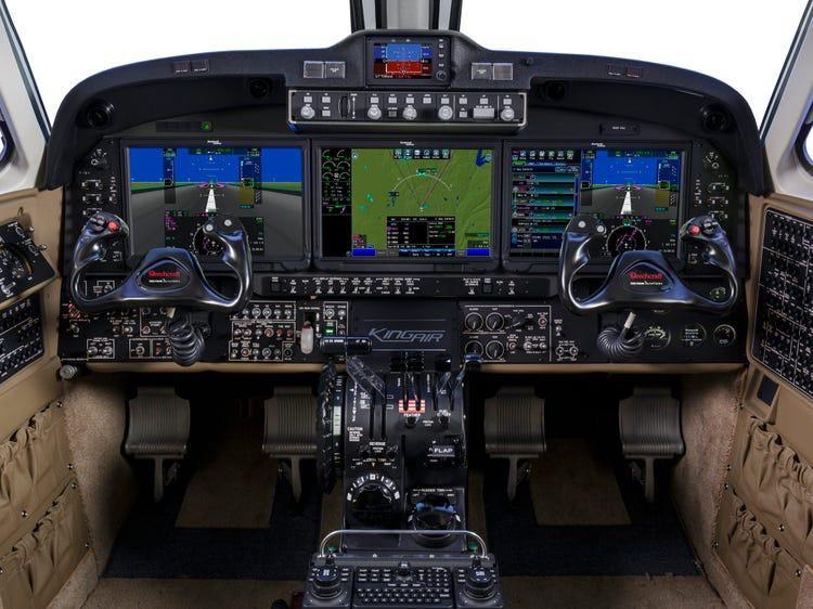 New Beechcraft King Air 360 cockpit | Scrolller