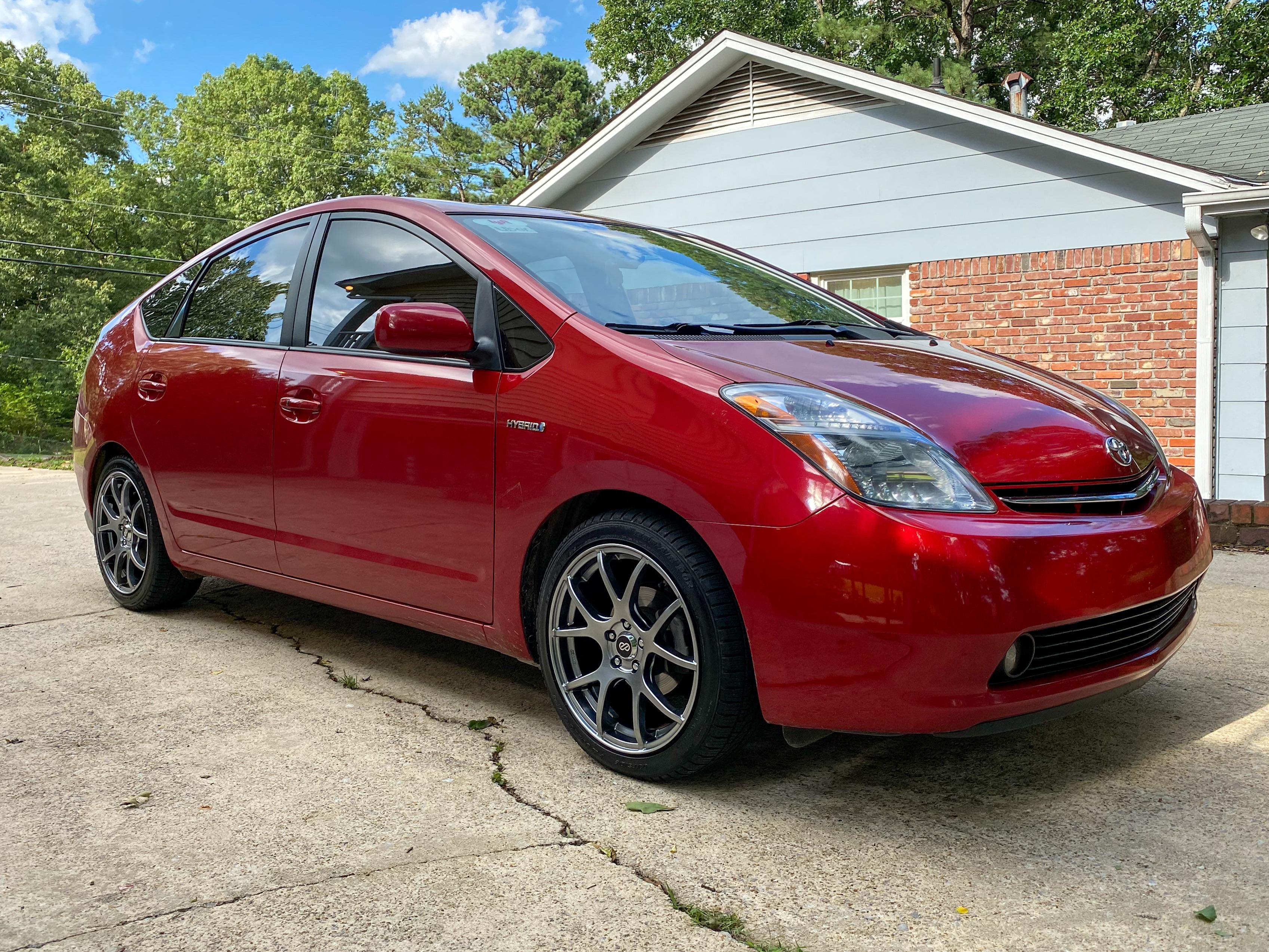 New wheels for my 255K miles ‘08 Prius aka (The Red Rooster). Trying to ...