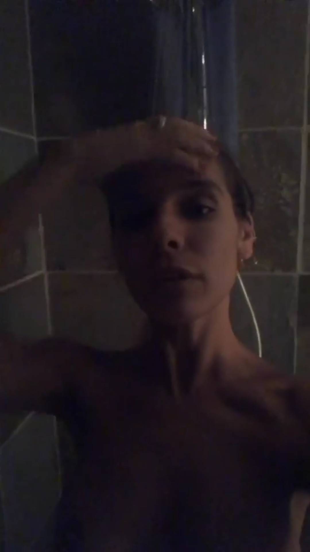 NSFW Shower (from her Instagram) Scrolller 