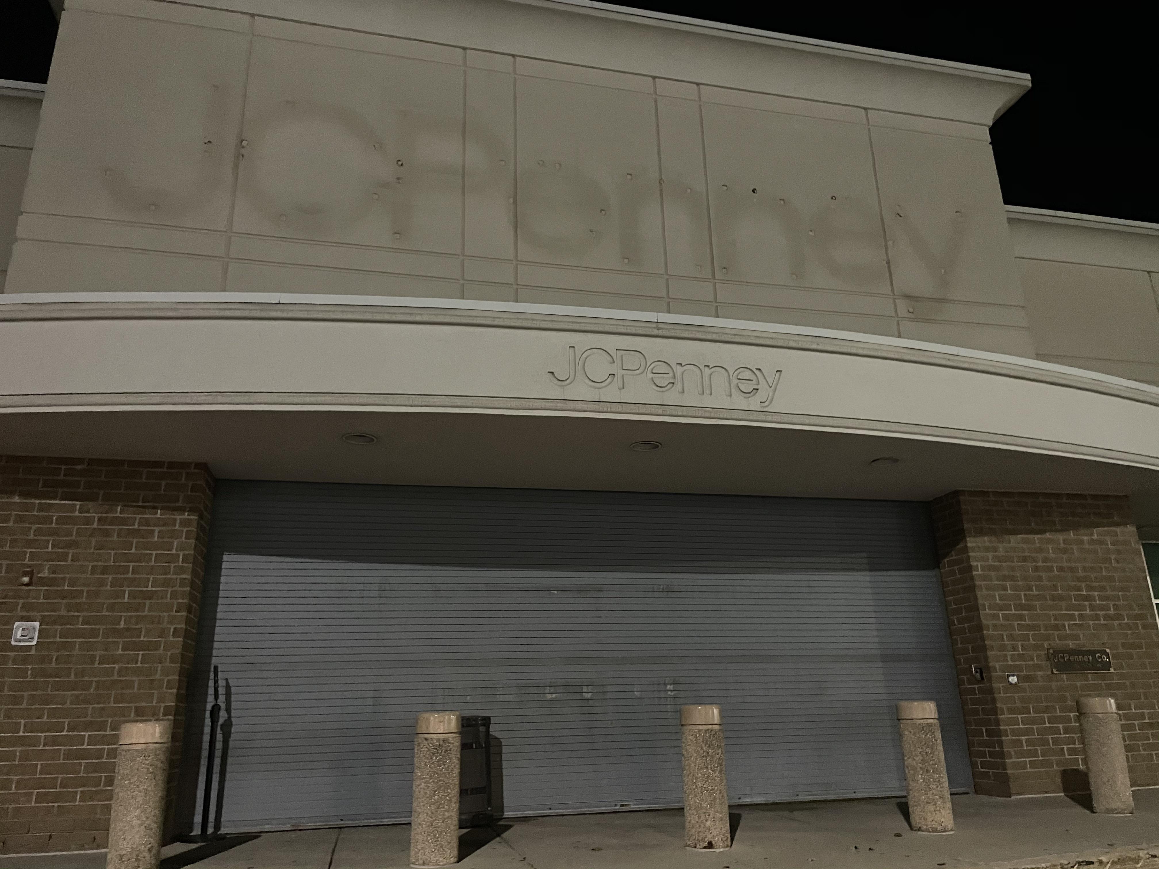 Obvious Former JCPenney Store in Indianapolis Scrolller
