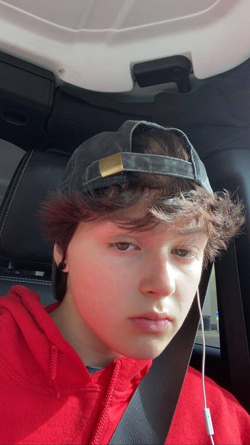 Passing better after haircut? Scrolller