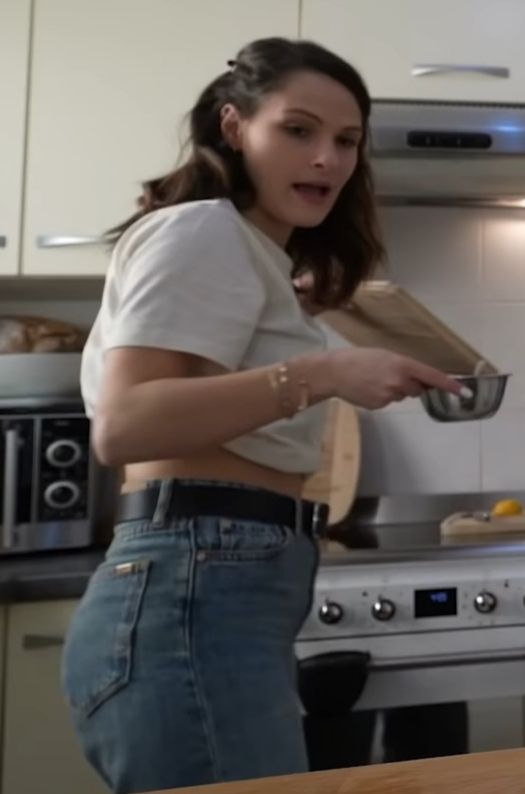 Pidi 🥵 | Scrolller