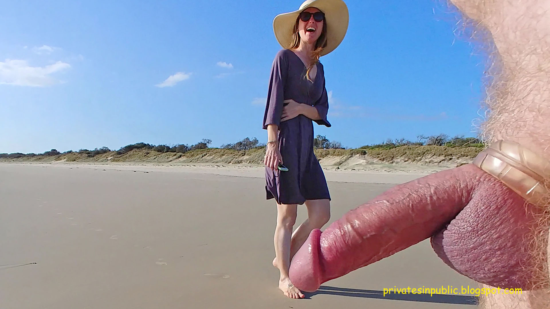 Cfnm beach erections - funphotoguys.com.