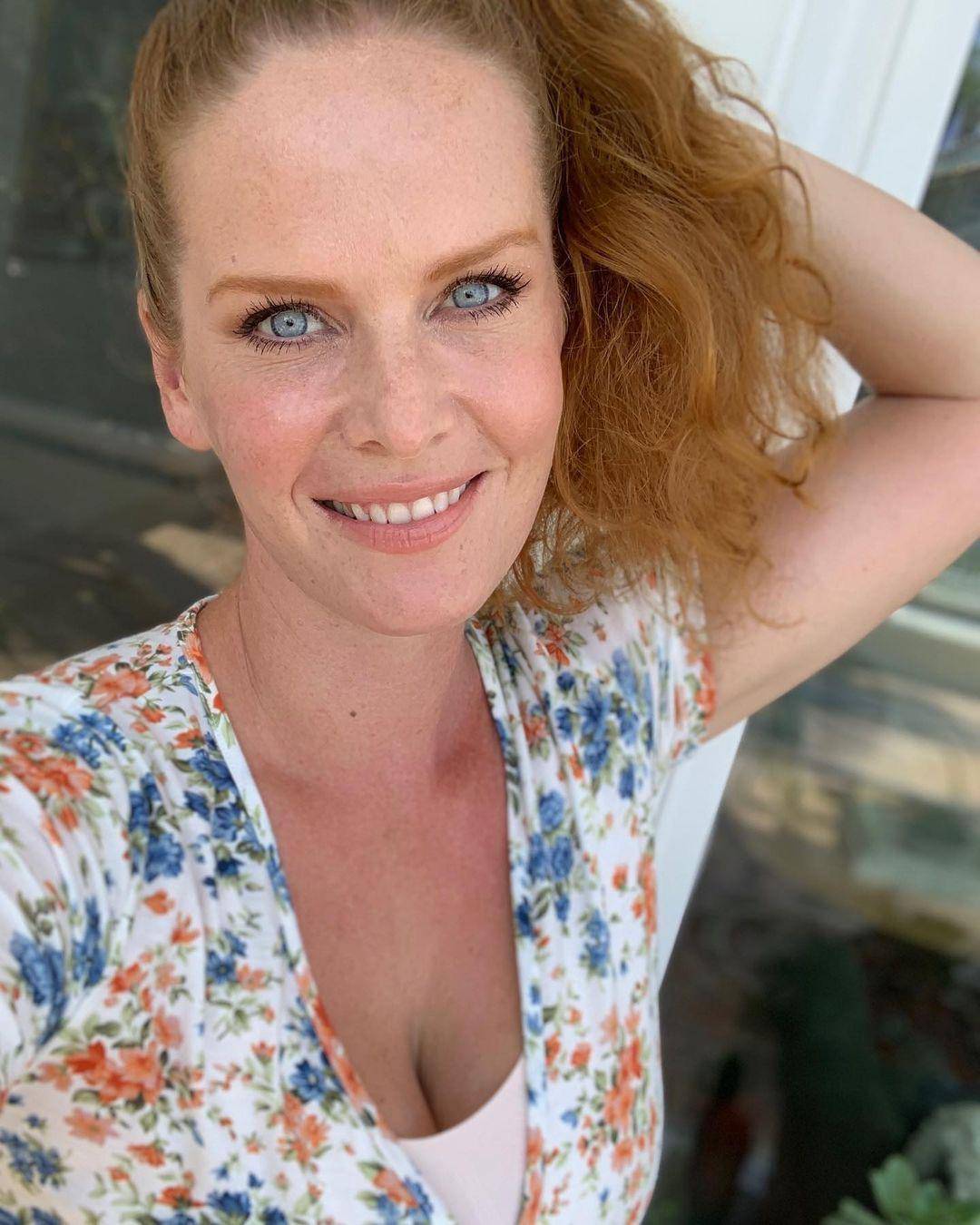 Rebecca Mader | Scrolller