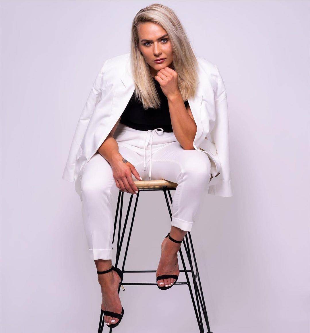 Sadie Gibbs | Scrolller