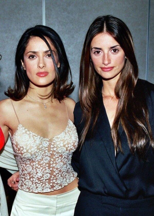 Salma Hayek y Penélope Cruz Scrolller