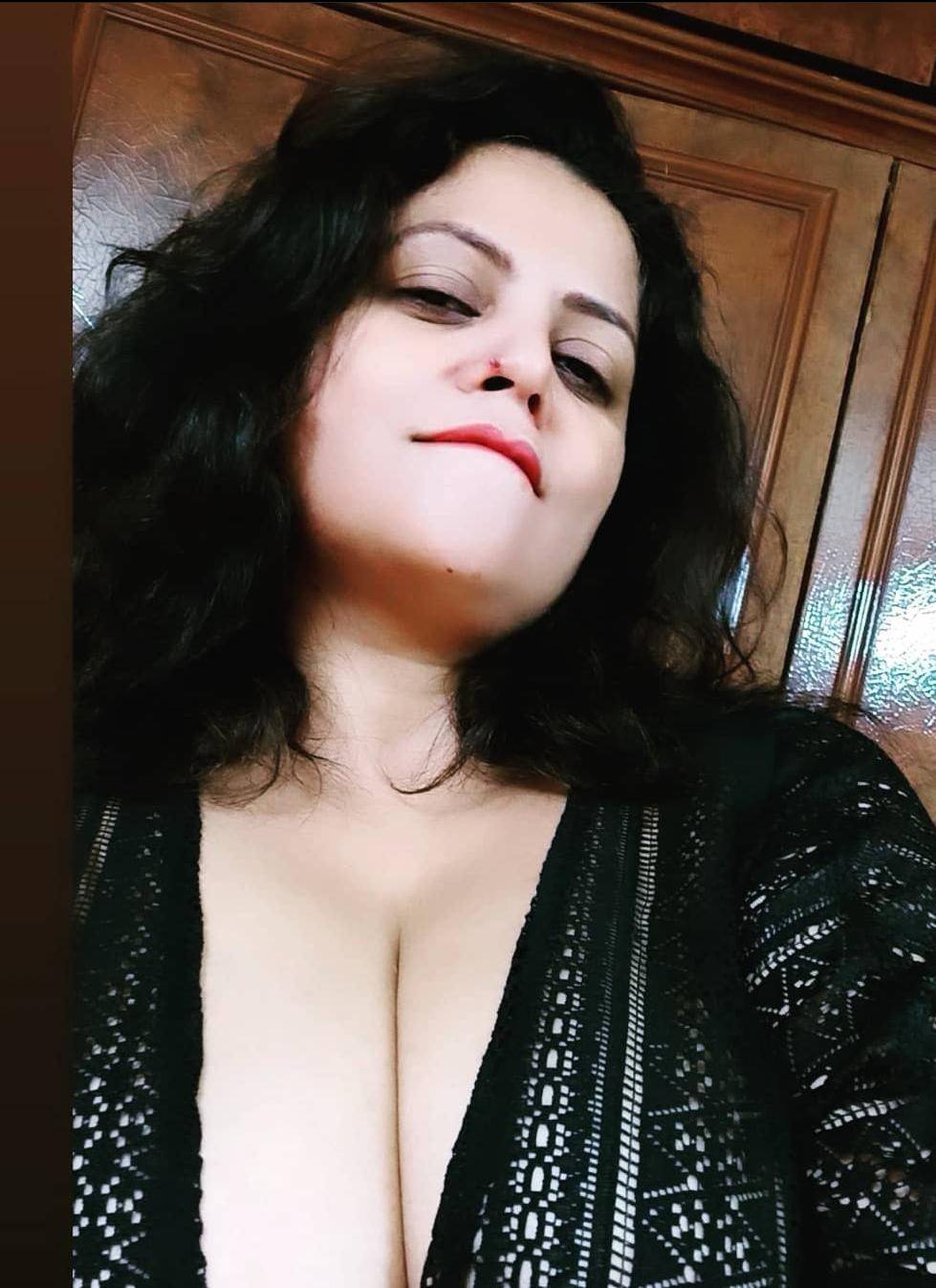 Sapna Sappu | Scrolller