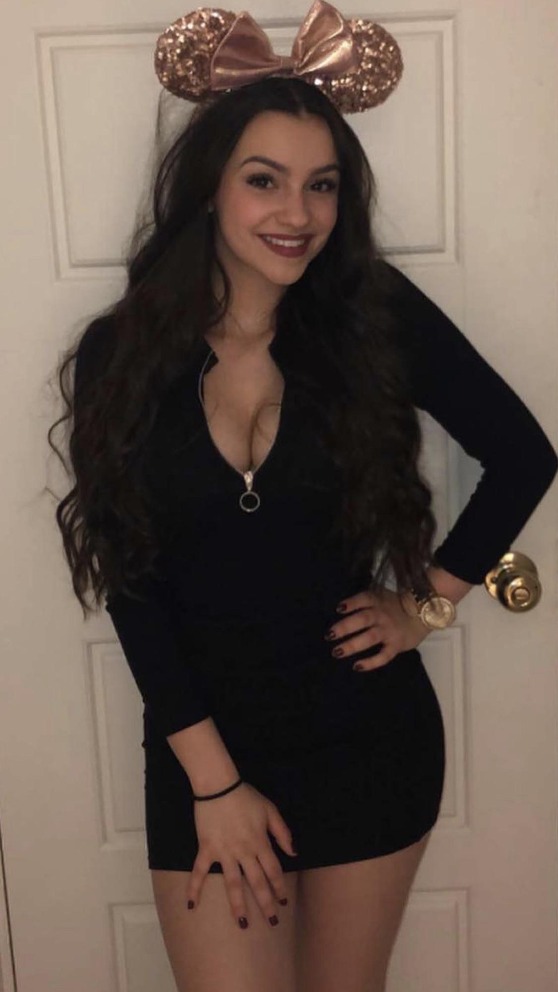 Sexxxy | Scrolller