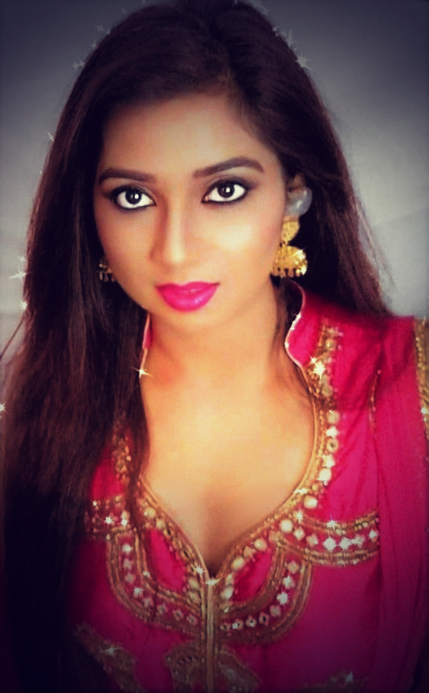 Shreya Ghoshal | Scrolller