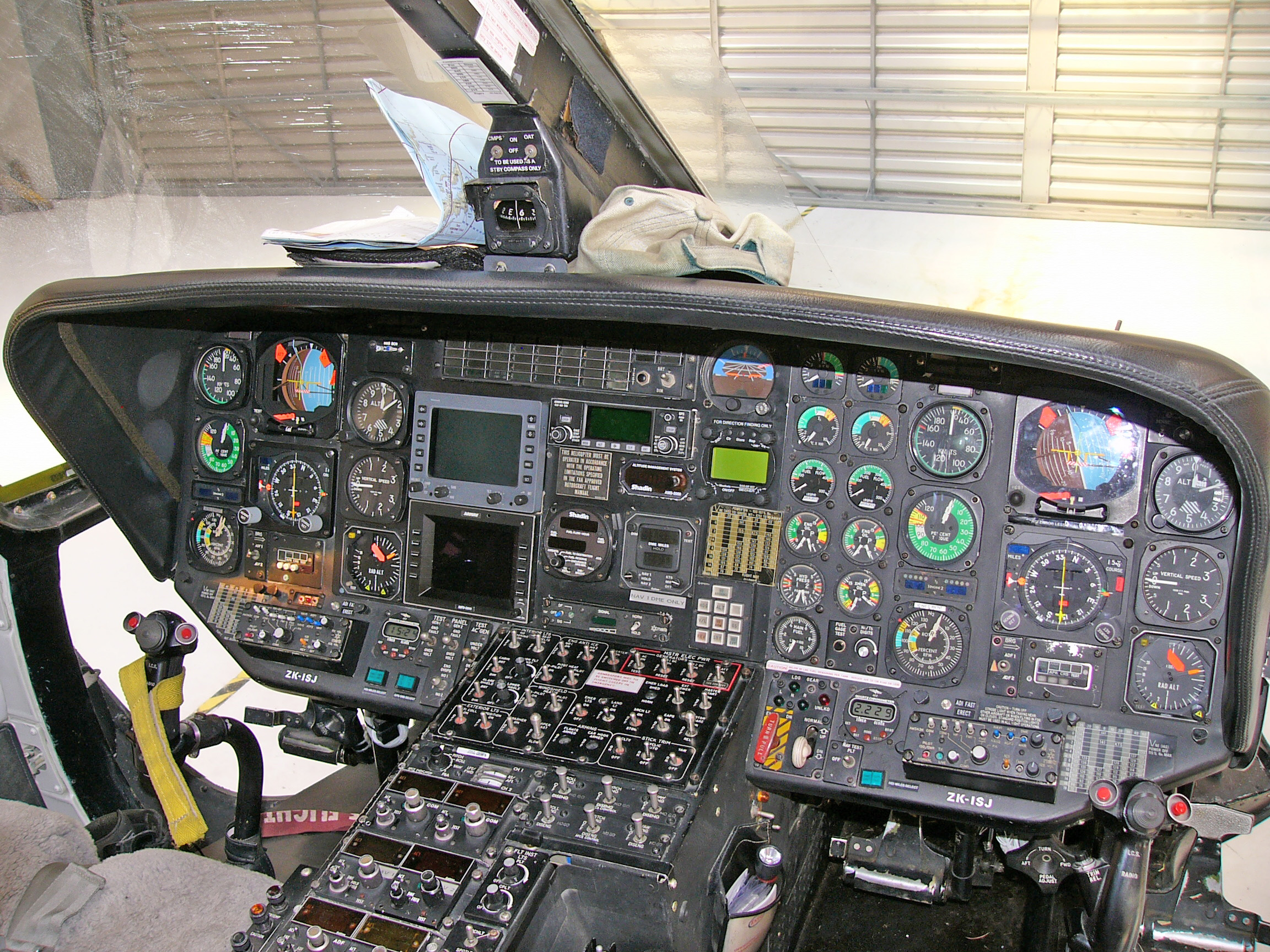 Sikorsky S-76A cockpit | Scrolller
