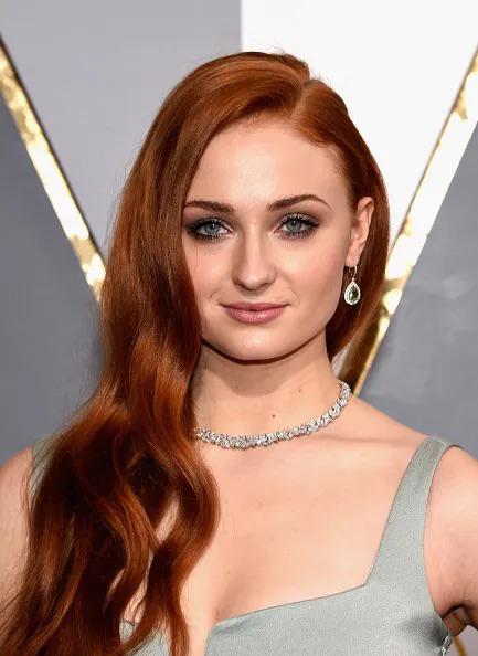 Sophie Turner Makes Me So Hard Someone Can Help Me Cum For Her Or Give