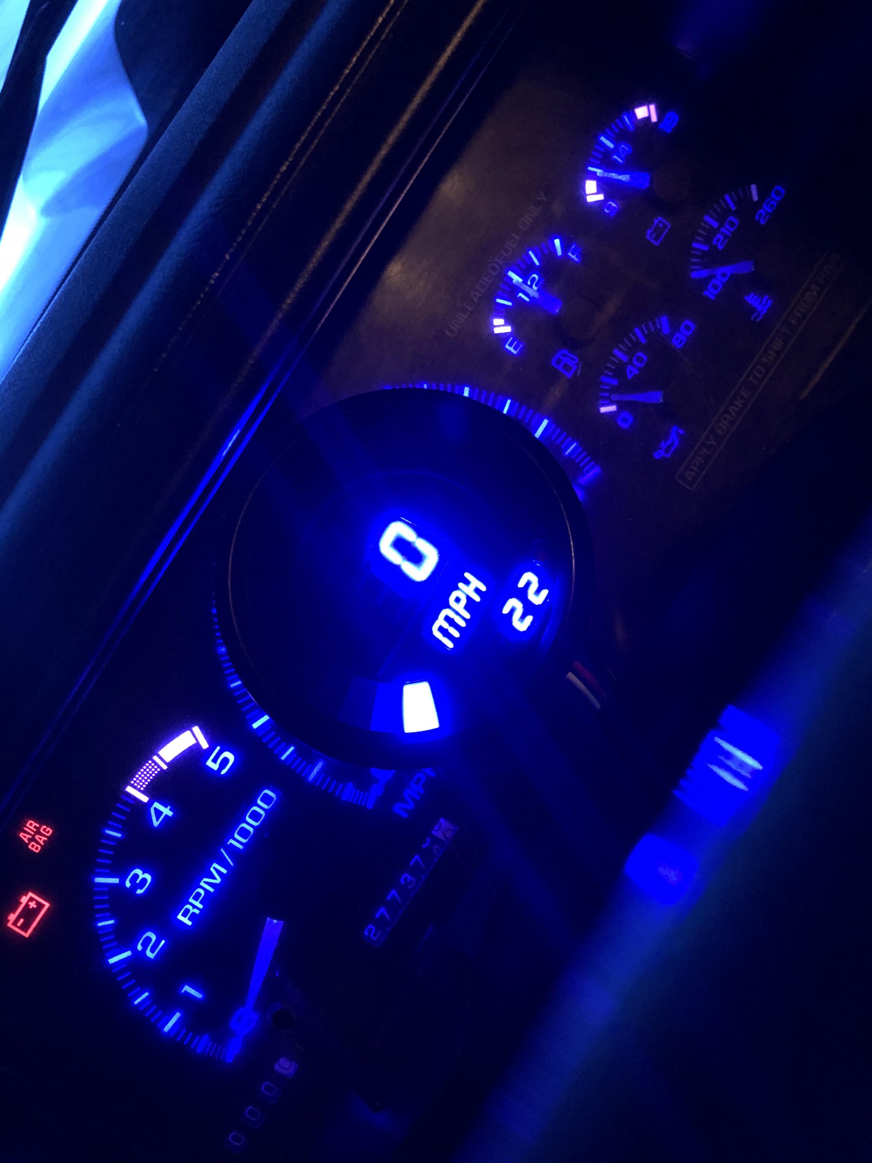 Speedometer doesnt work so installed a digital one! Scrolller