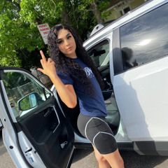 @stackinbarbie do anyone got her Scrolller