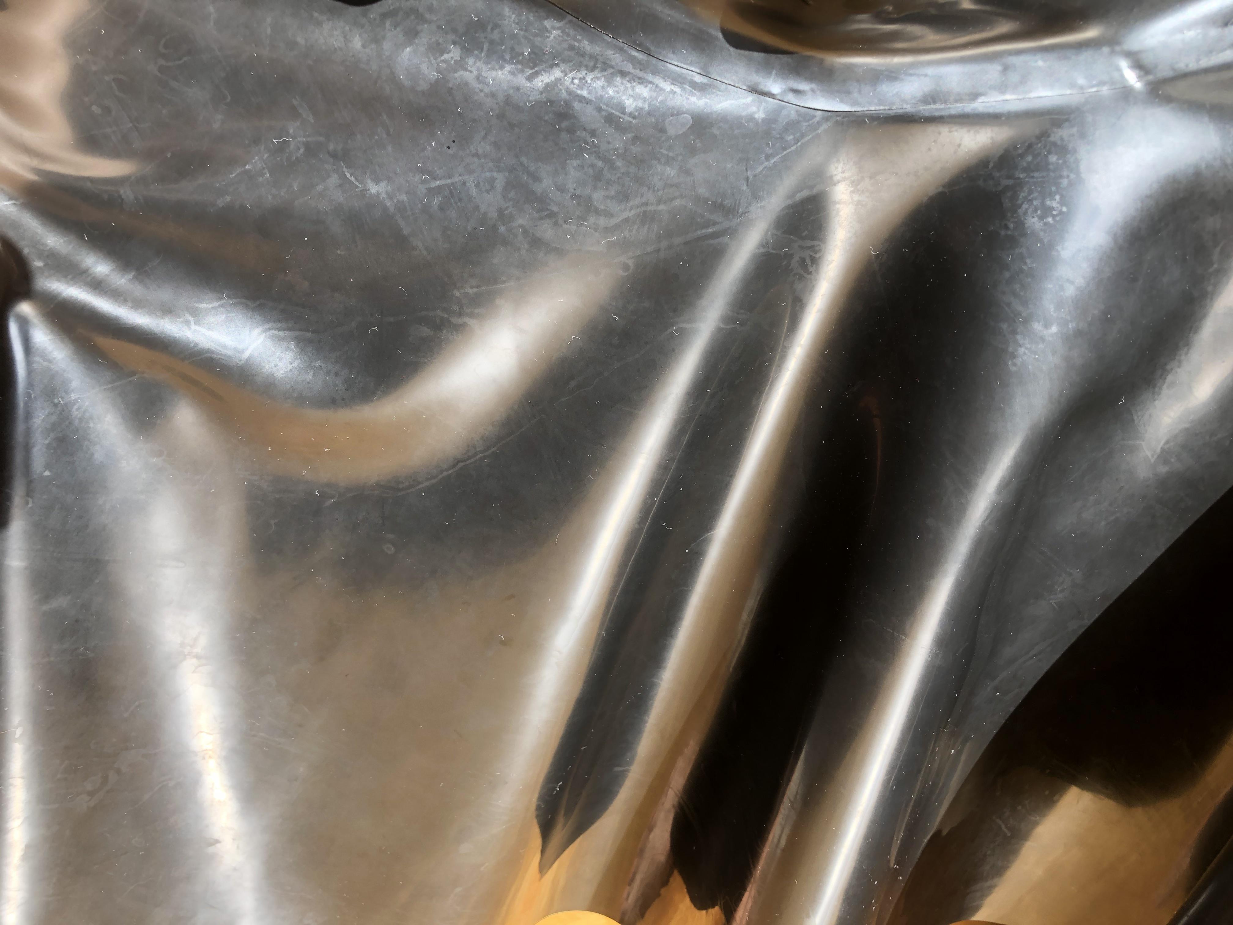 Stains on chlorinated latex that don’t want to be removed by a normal