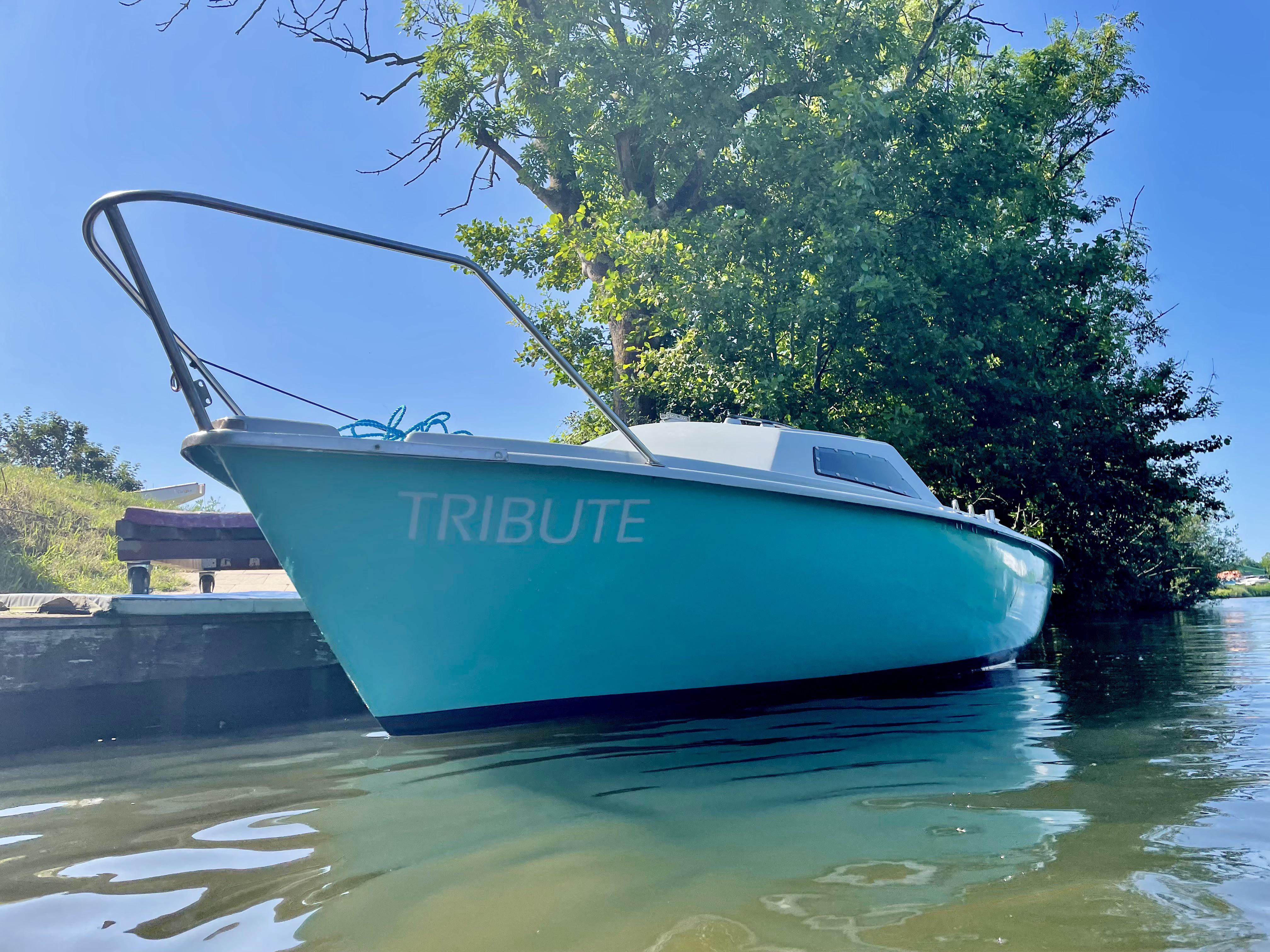 The greatest and best boat in the world! Scrolller