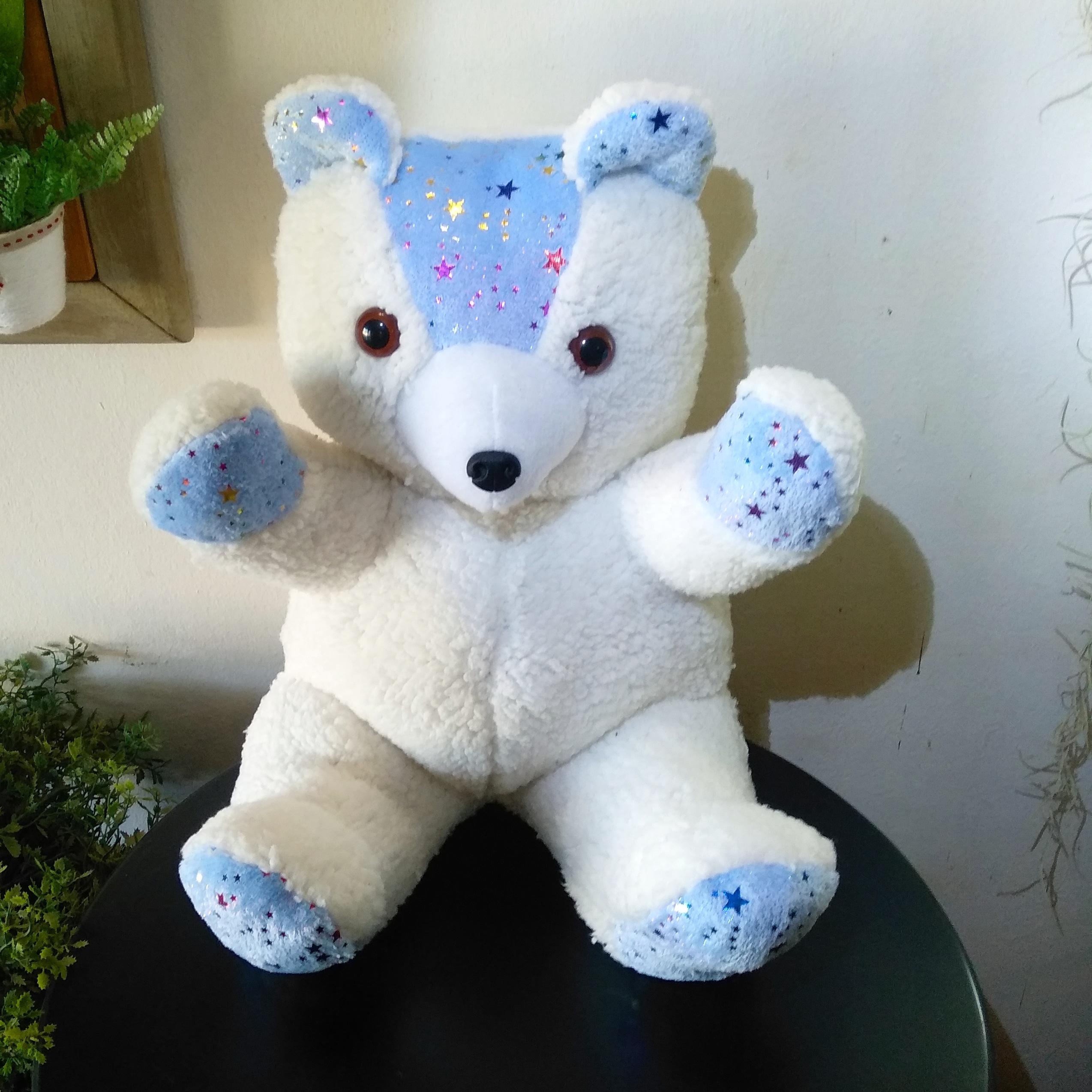 The largest plush I've ever made. It's 50cm/20in long. It's bigger than