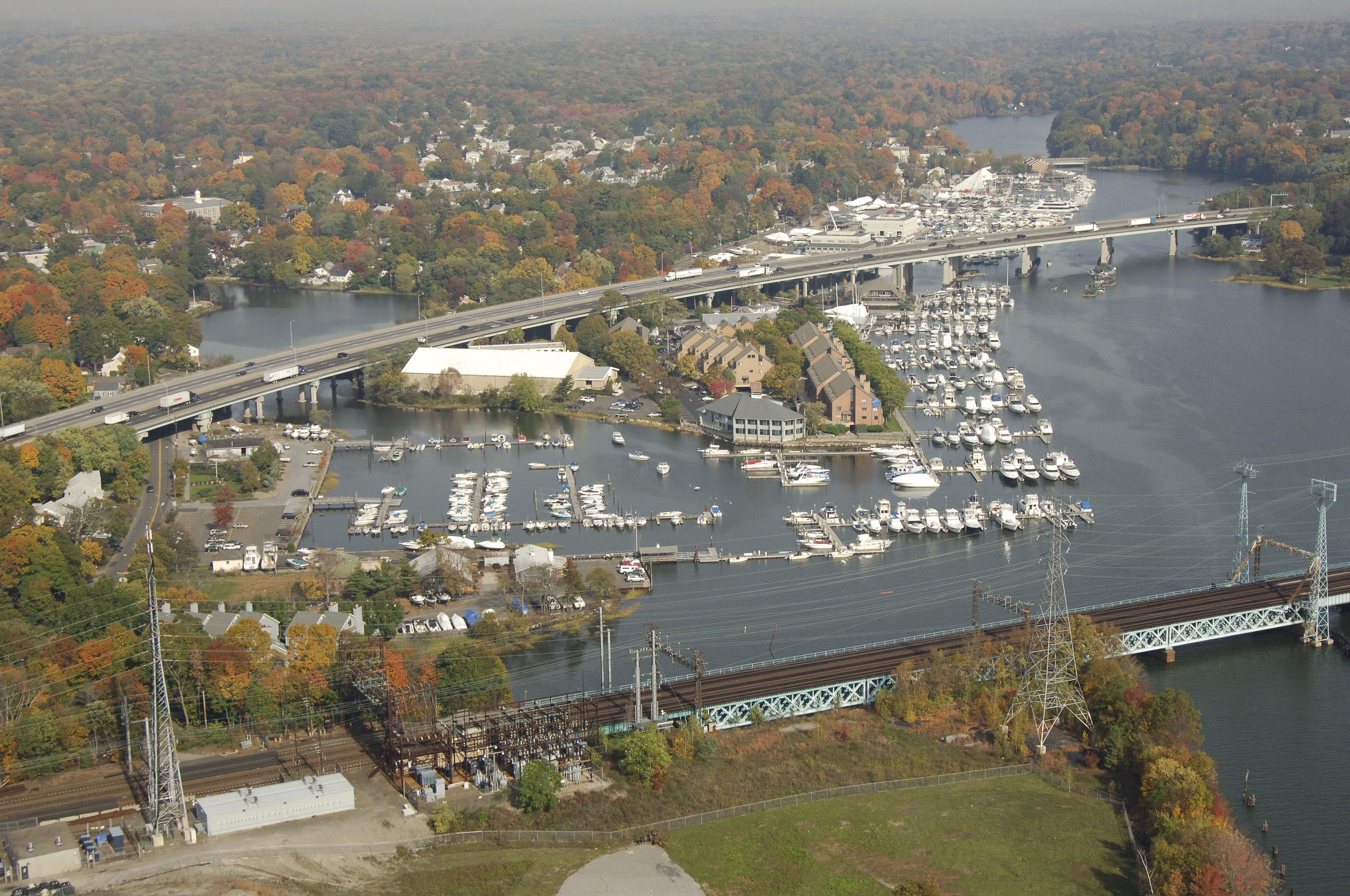 the-mianus-river-bridge-carries-i-95-through-greenwich-connecticut