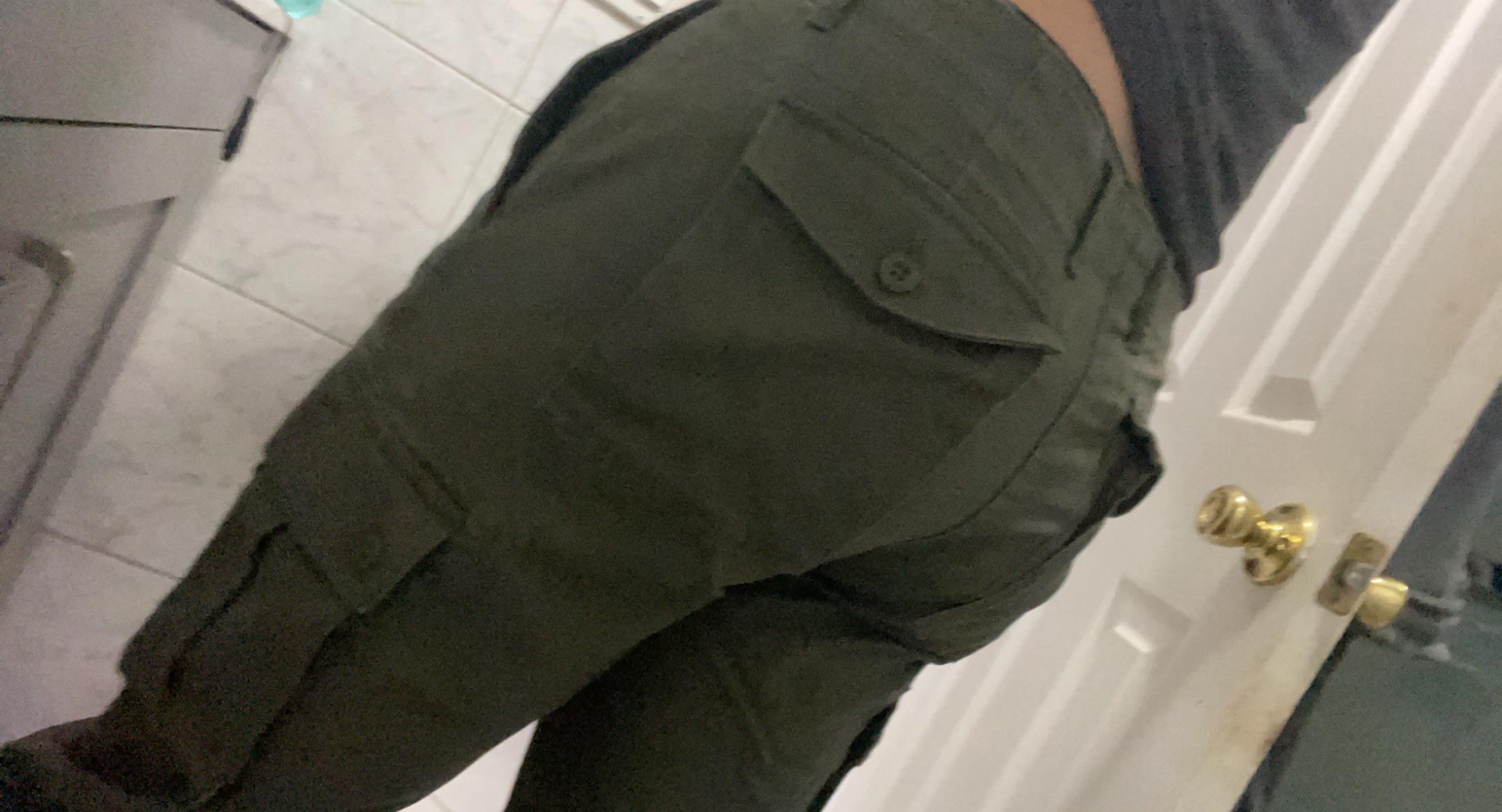 Thought my butt looked cute in these cargo pants | Scrolller