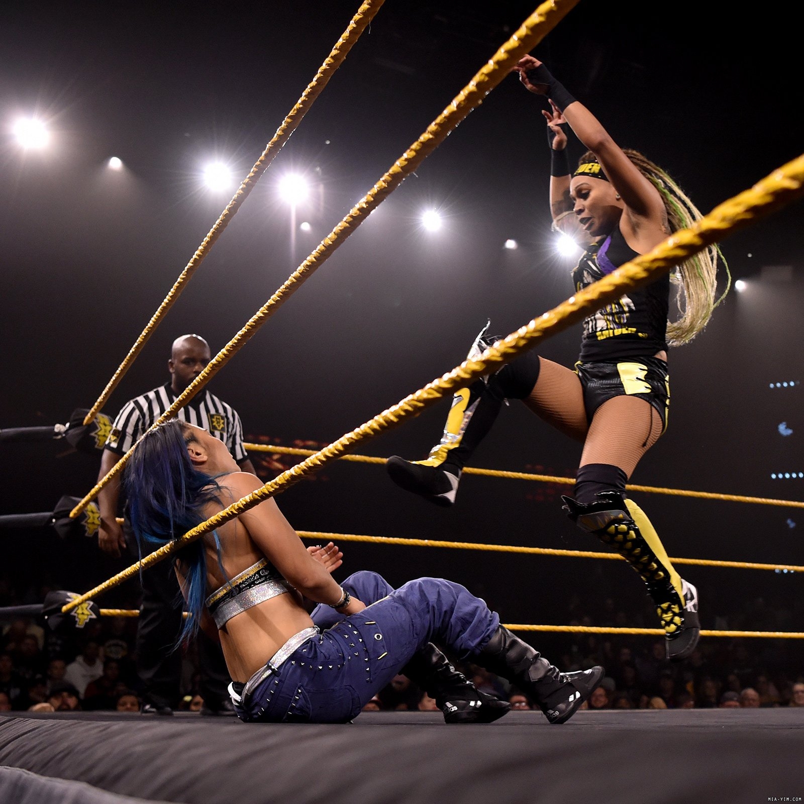 Tiny Kayden looking to flatten Mia Scrolller