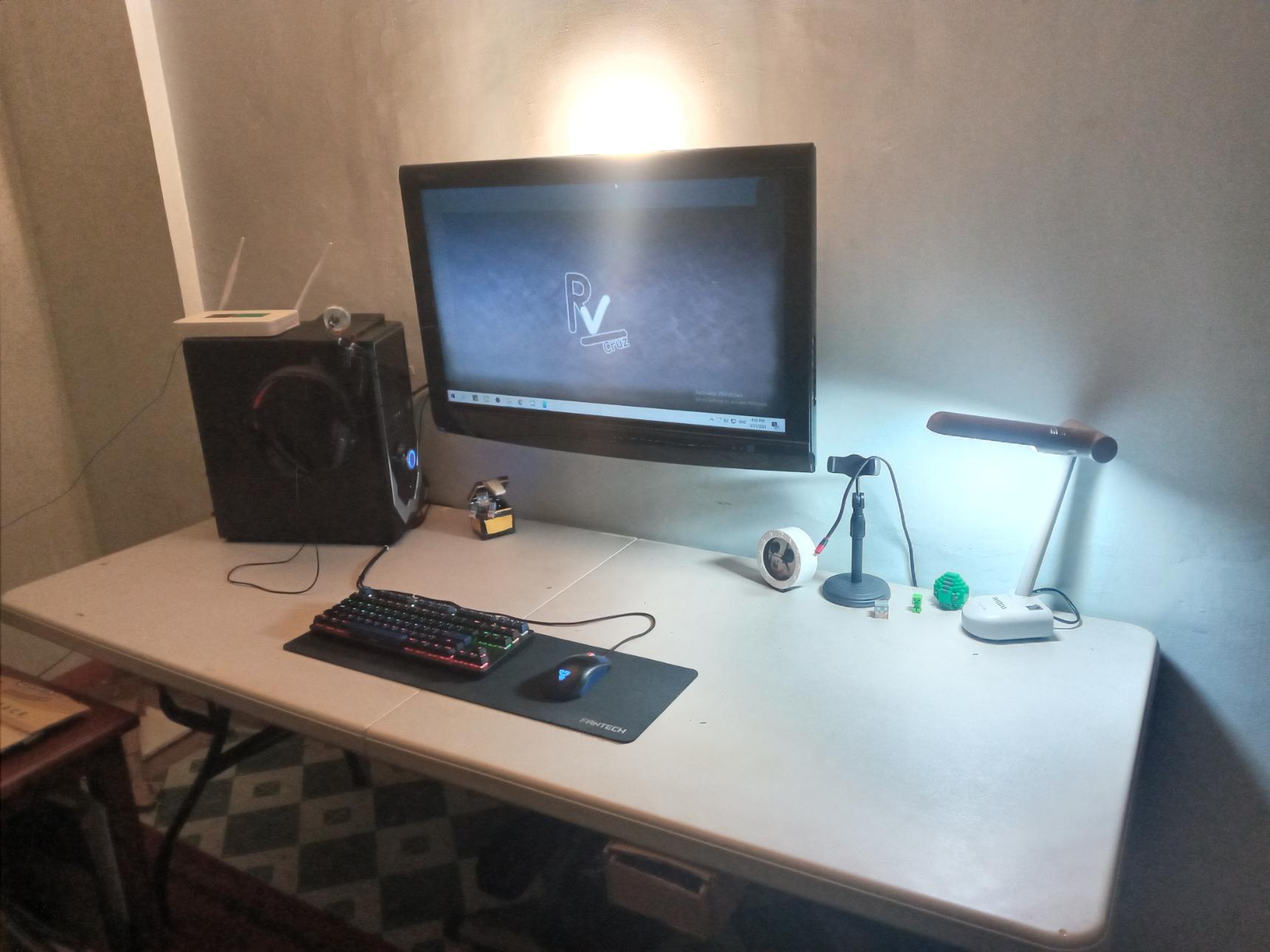 Trashed Pc Setup trash pc specs but pretty good setup (pentium g3260 using intergrated ...