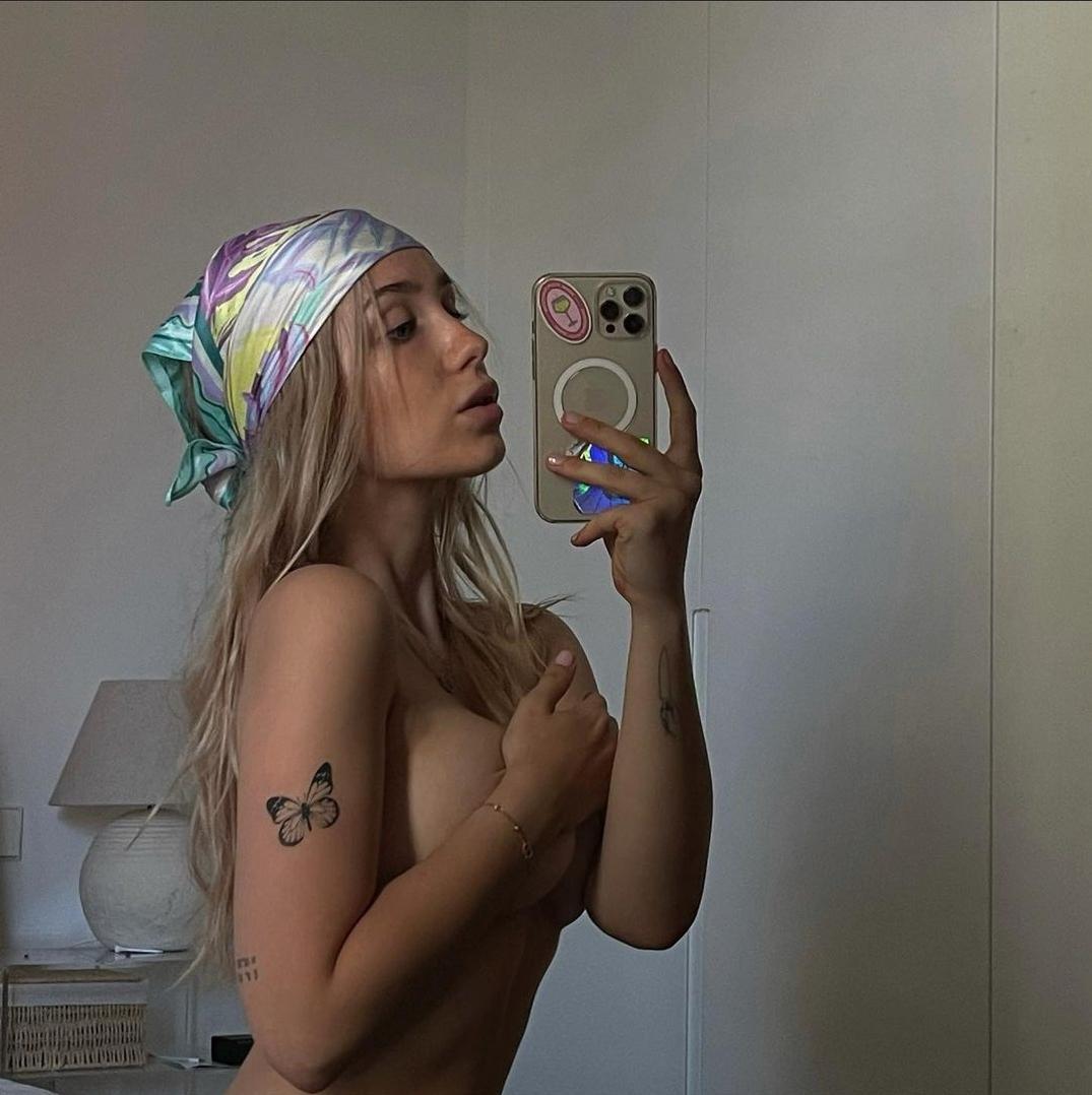 🥵 🥵 Scrolller 