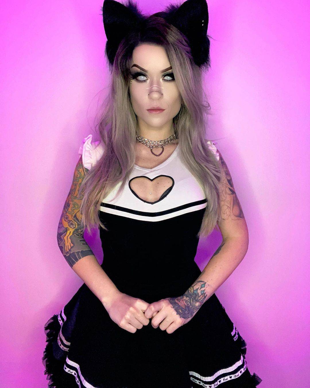 HoloFox69 | Pictures | Scrolller