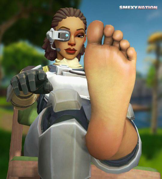 Supermechafrieza Feet