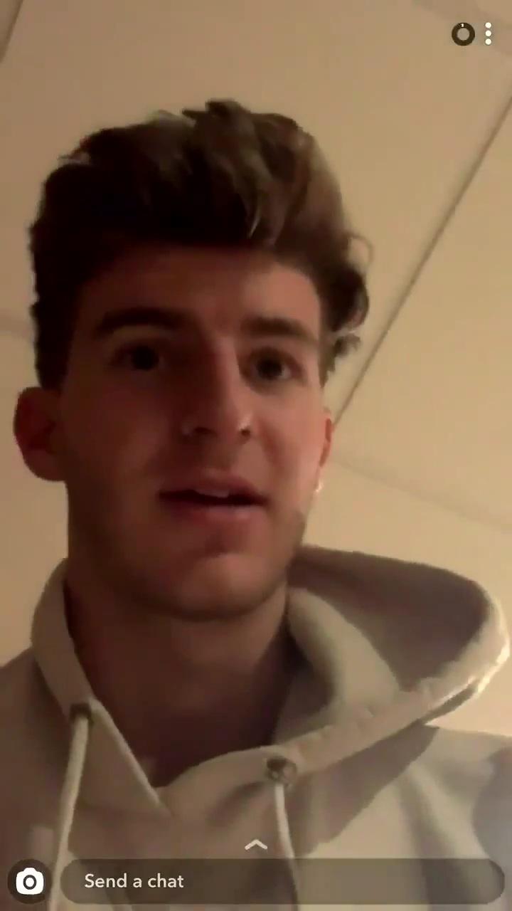 Verbal guy shows his cum stain, his vid has been making rounds on Telegram Scrolller
