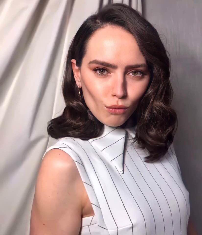 Help Me Get Bi And Cum To Daisy Ridley Scrolller