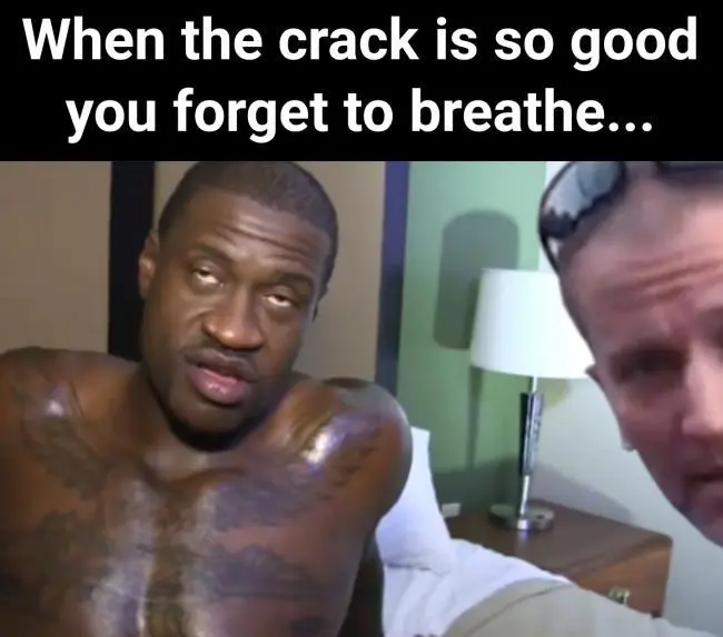 When the crack is so good | Scrolller