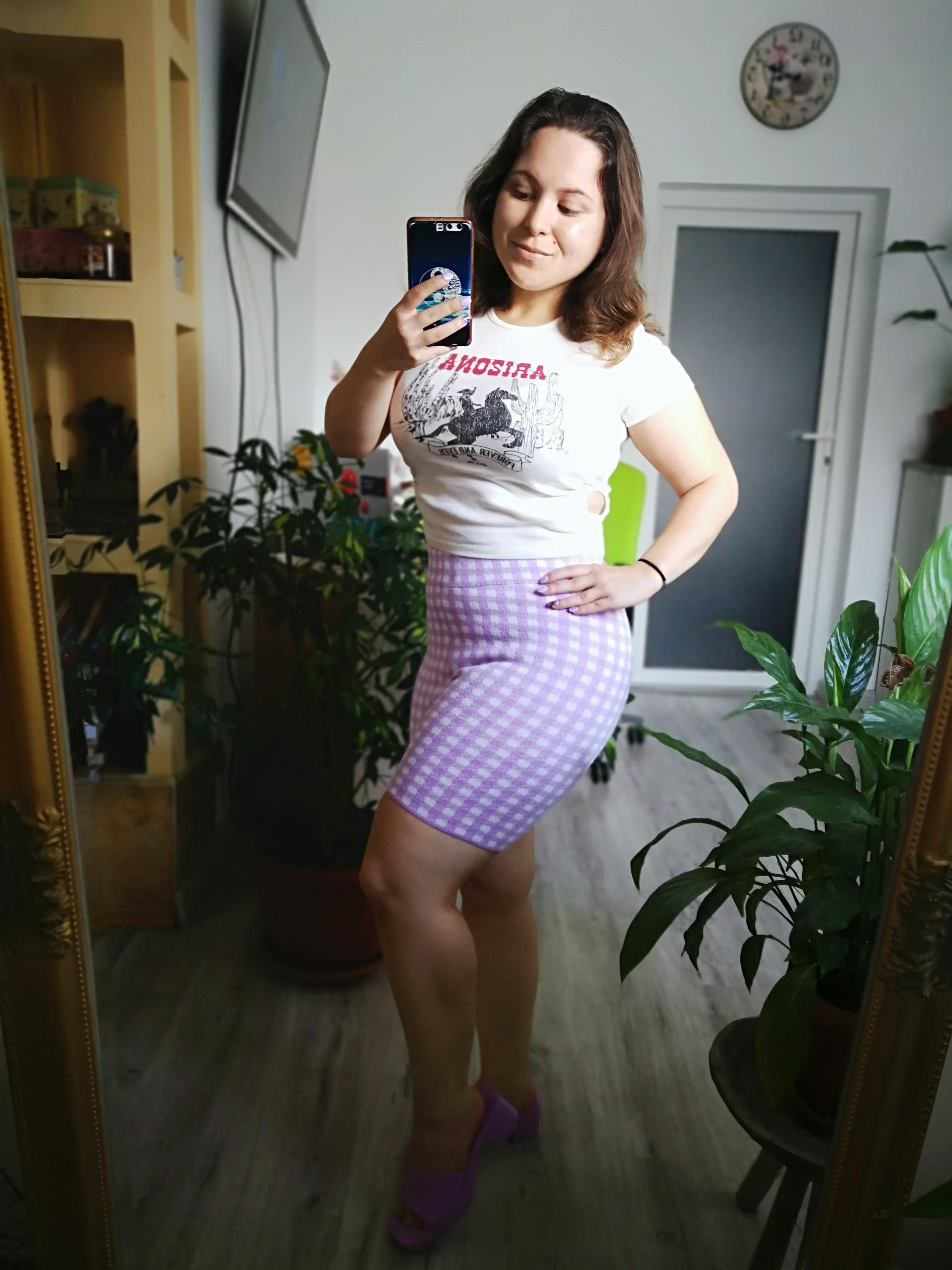 When you a Millennial, but dress like Gen Z 😅 [F28] Scrolller