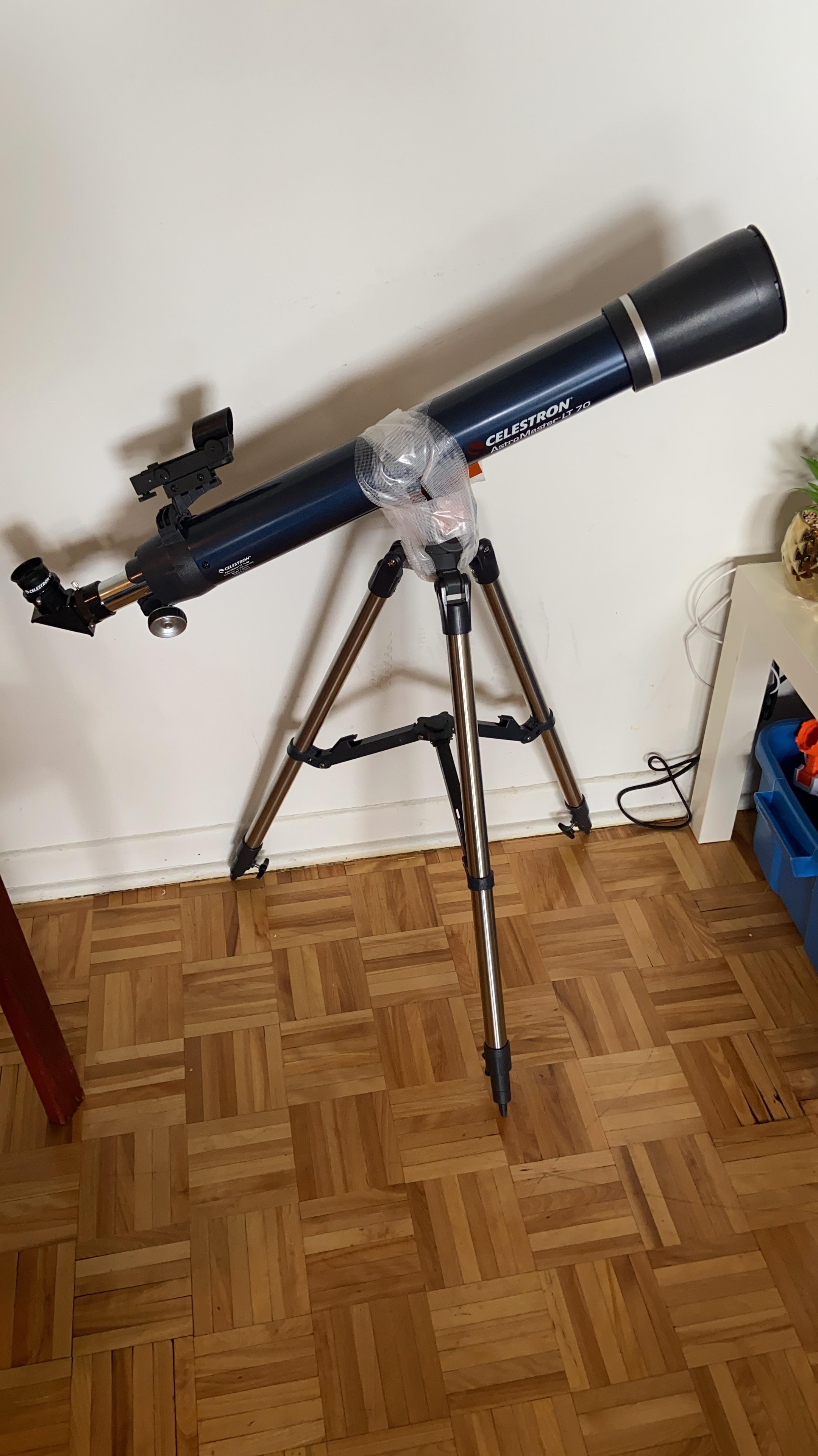 When your tripod is broken Scrolller