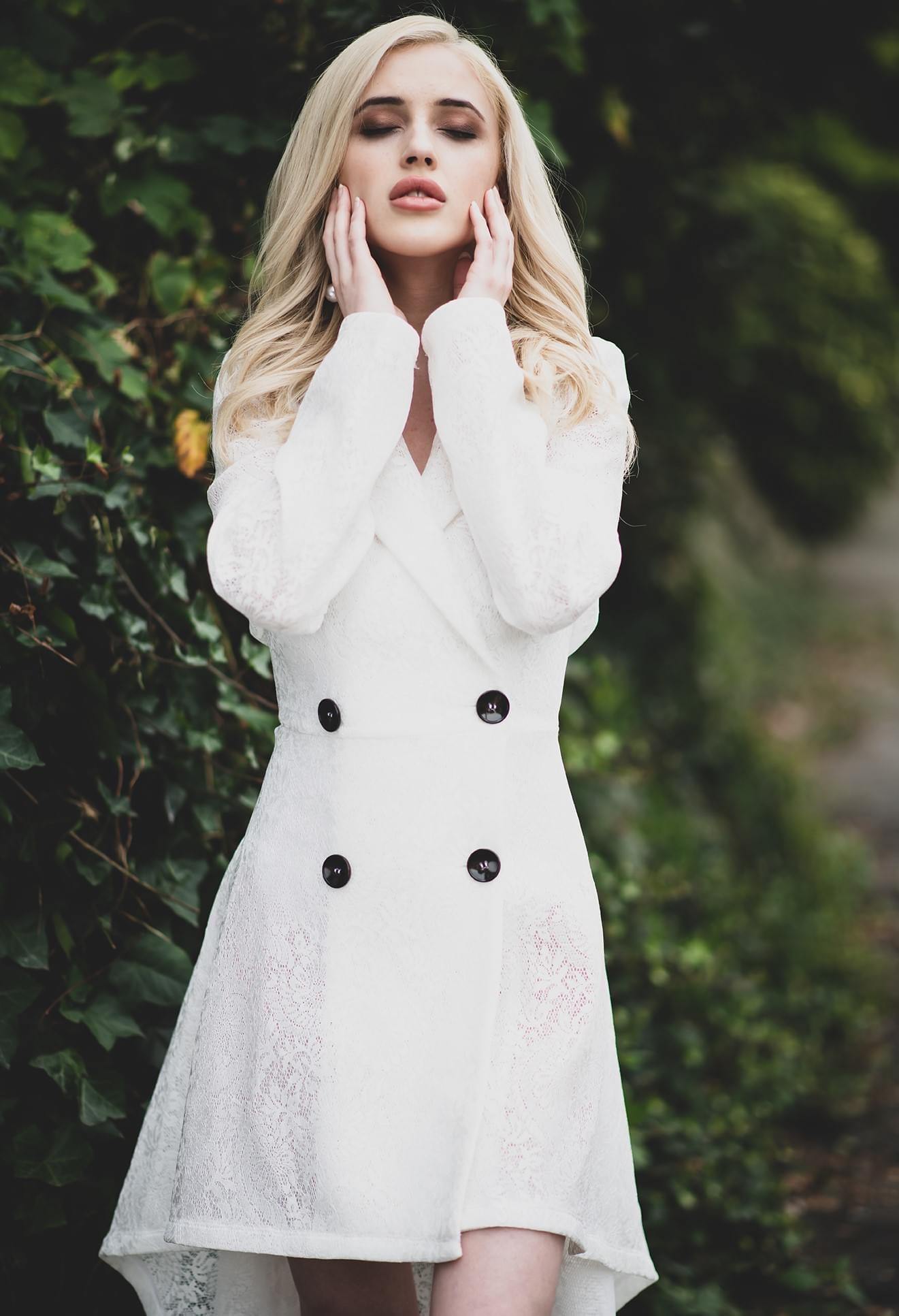 White Coat Skylar | Scrolller