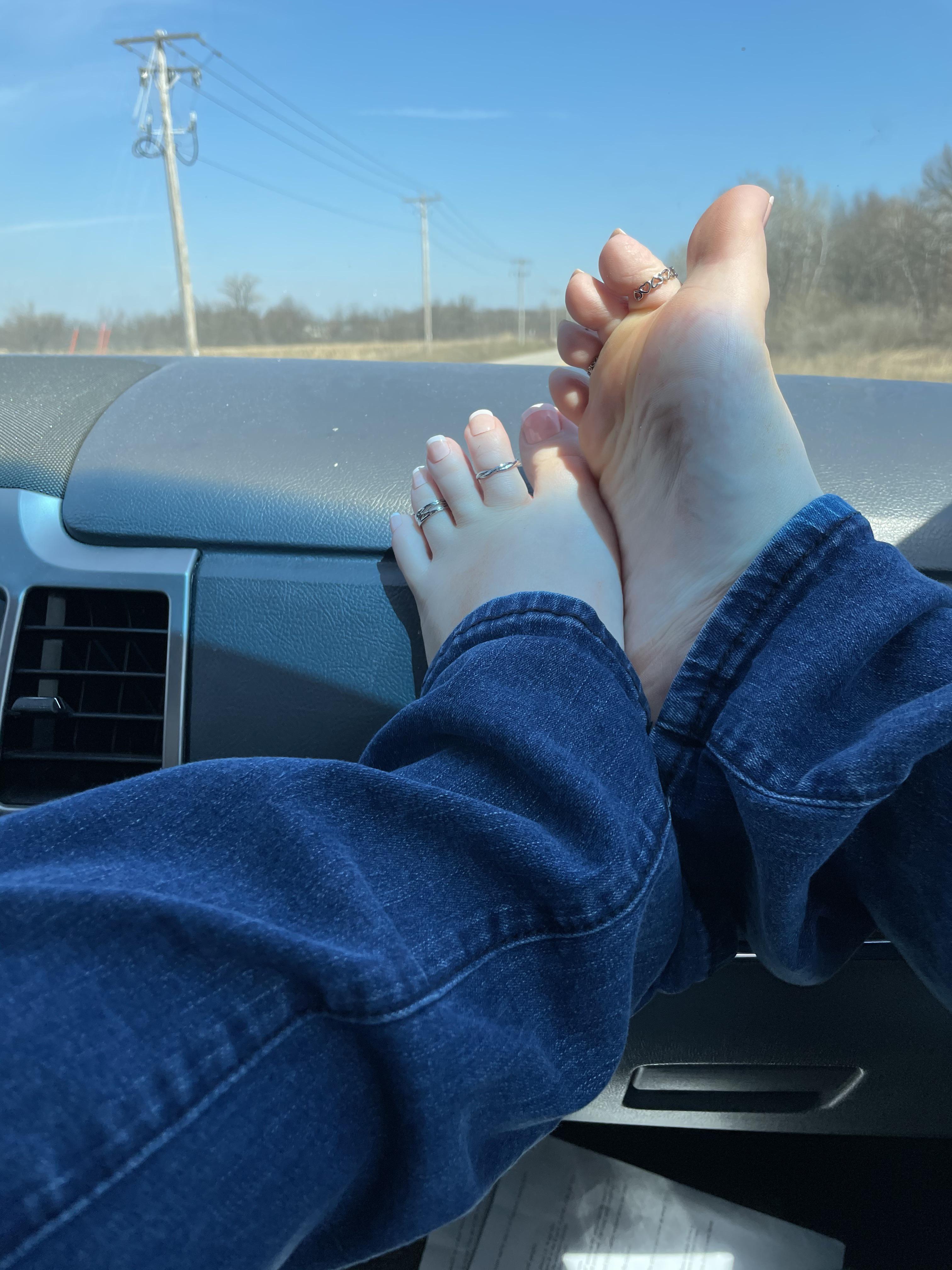 Would you be able to focus on driving with my soles and toes on the ...