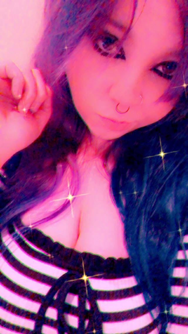 🖤YOUR PERSONAL BIG TITTY GOTH GIRLFRIEND 🧡 Scrolller
