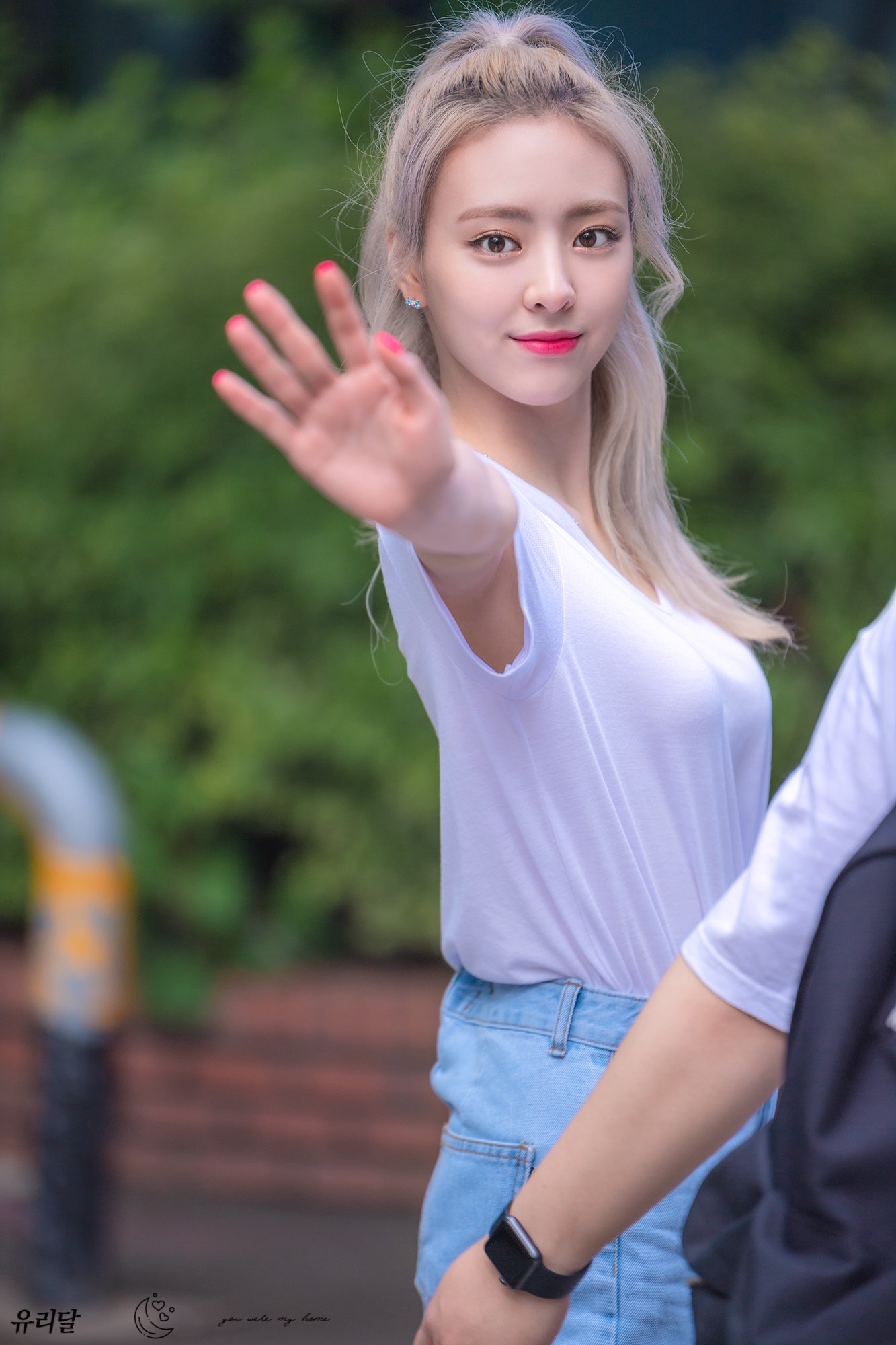 Yuna Scrolller