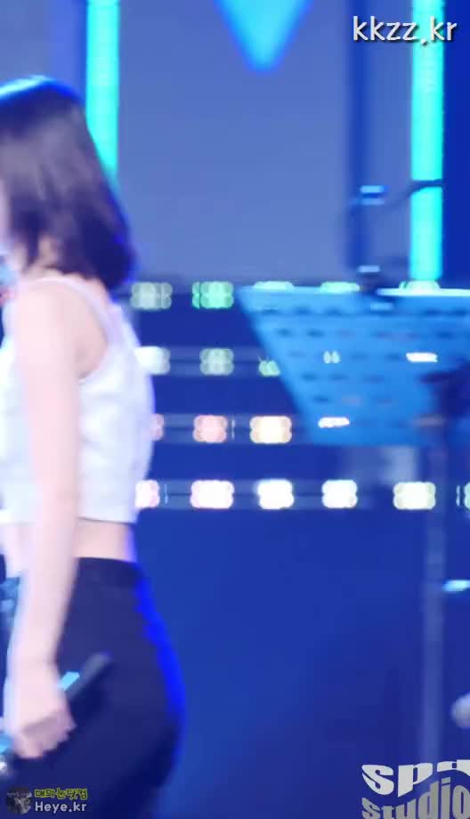 Anissa Kate Let's do it Scrolller