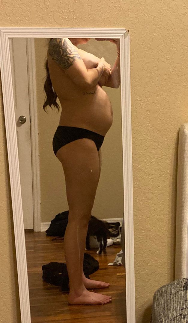 Another pregnant women fuck me pls Scrolller photo